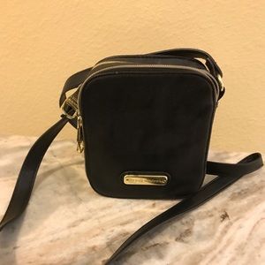 Black Steve Madden crossbody purse